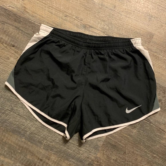 NIKE Dri-Fit Shorts - Picture 1 of 5